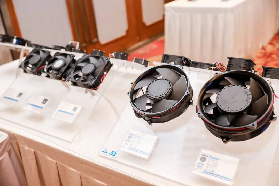 Energy Storage Cabinet Cooling Fan Solution