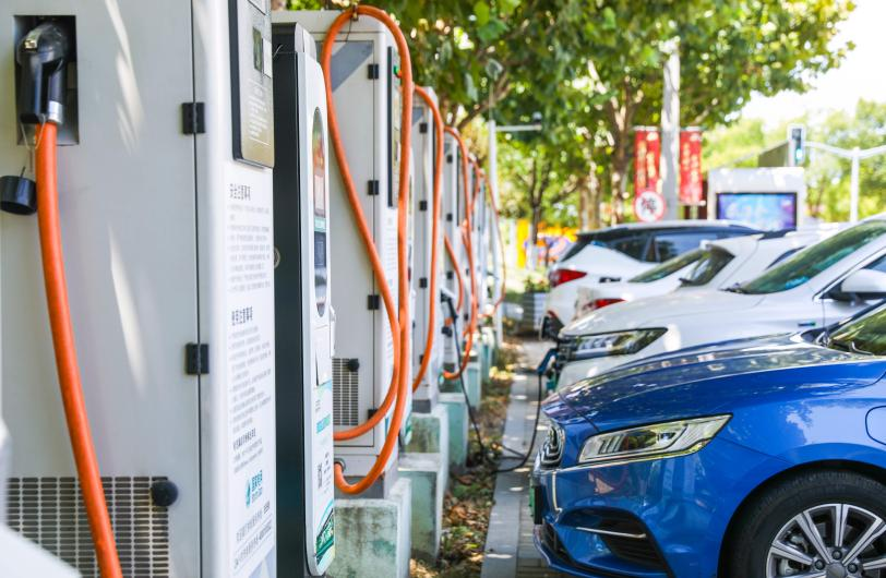It's even more difficult! When the holiday encountered power shortage, how to solve the problem of new energy vehicle charging?